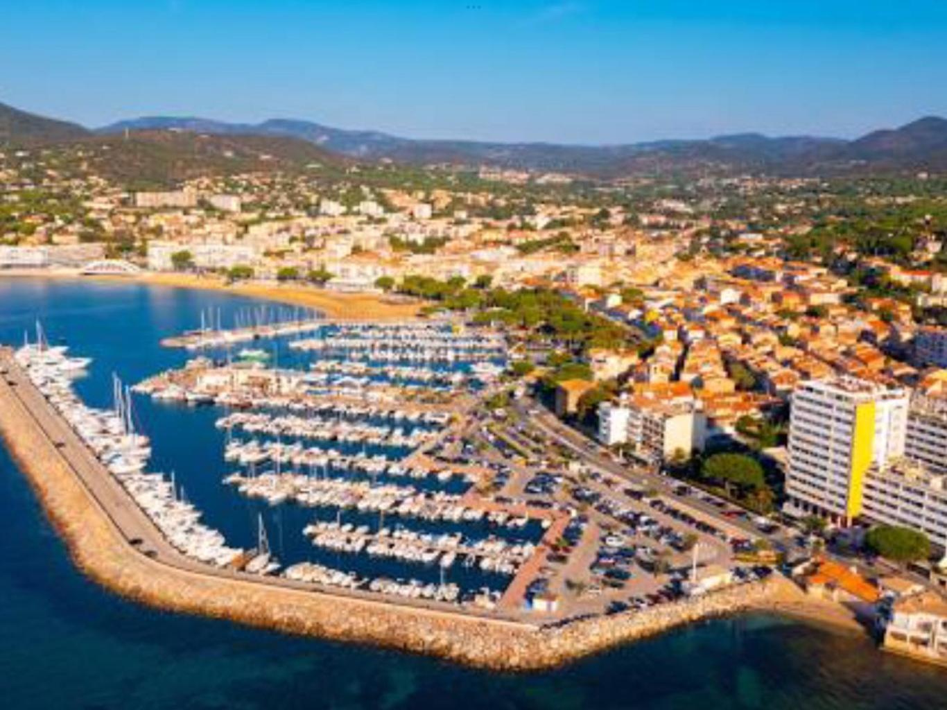 Residence 4 Etoiles Port Marine Sainte-Maxime Eksteriør bilde